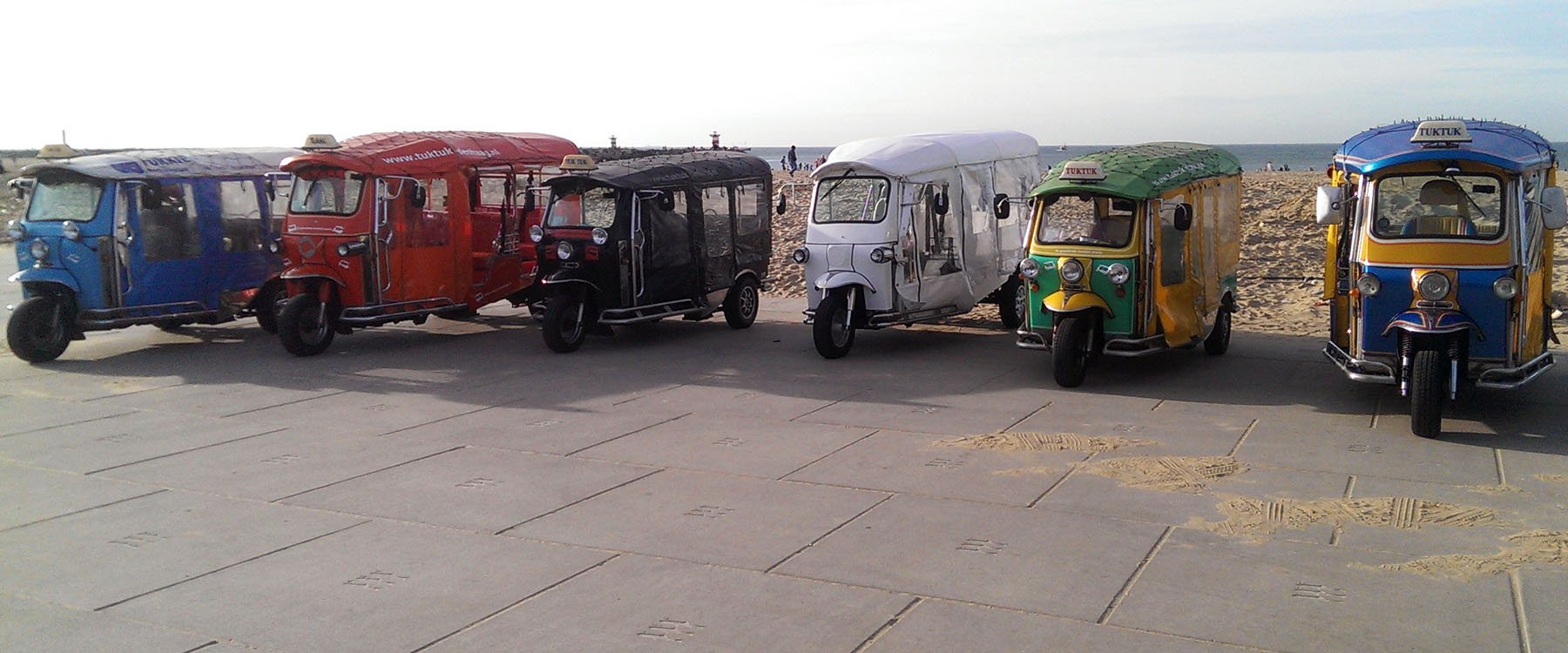 TukTukslider event1